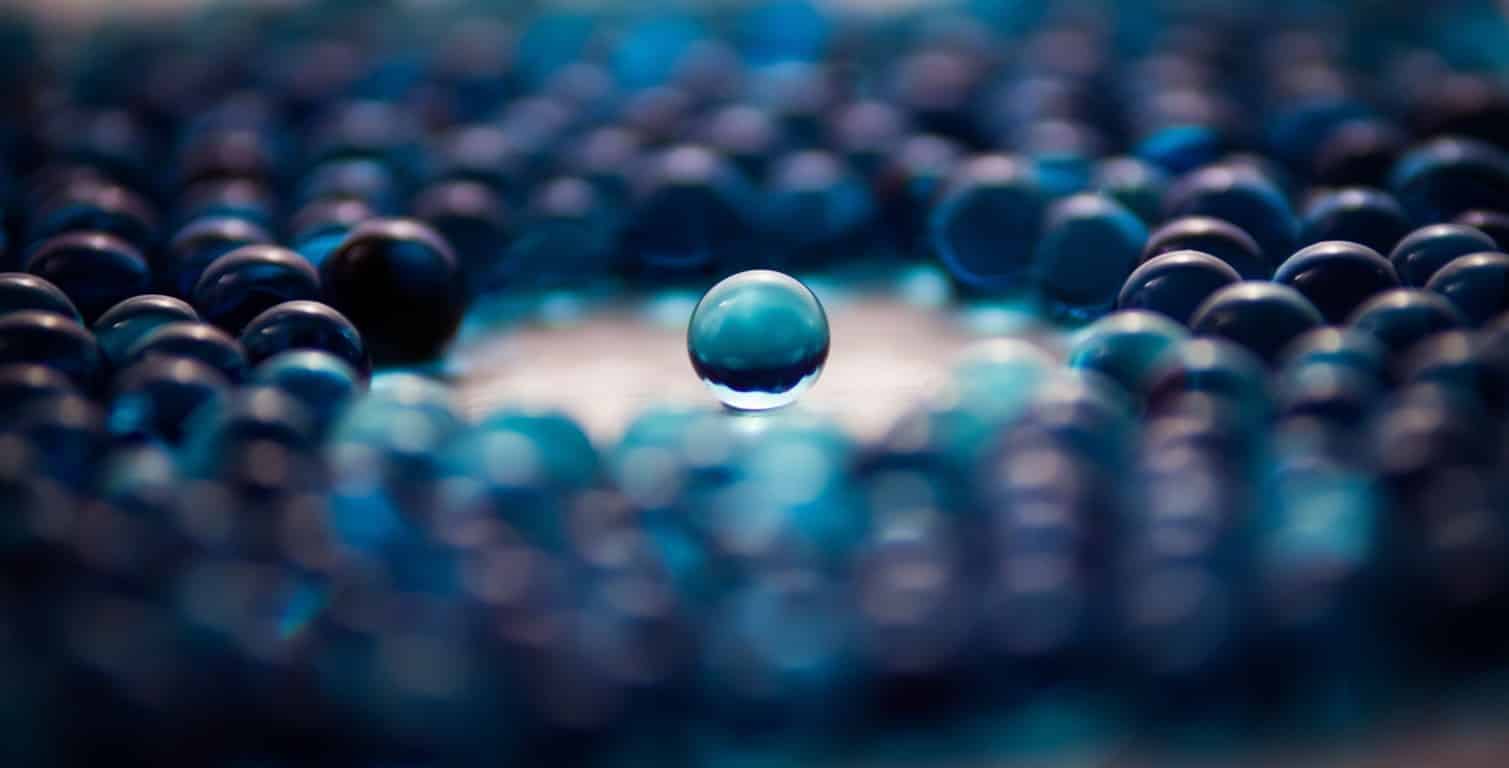 blue-abstract-glass-balls (FILEminimizer)
